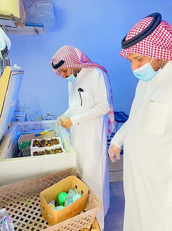 حاملة الطائرات أيزنهاور تعبر قناة السويس