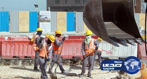 كاتب سعودي يطالب بإلغاء نظام الكفيل واستحداث أنظمة بديلة