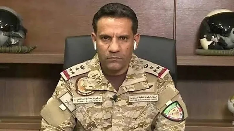 رئيس وزراء فرنسا يوجه بتمديد خطة الطوارئ ويتعهد بخفض معدل البطالة