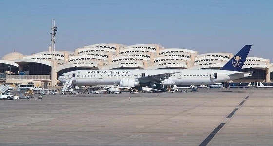 التقلبات الجوية تتسبب في إلغاء رحلات جوية وتأجيلها برفحاء والجوف