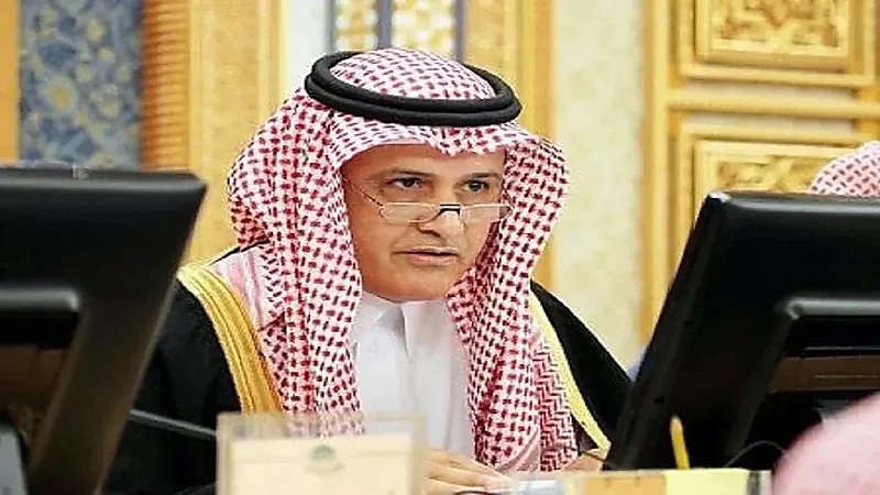 اقتصادي يؤكد أهمية الحد من العمالة الأجنبية لتقليص الفجوة بين البطالة والوظائف