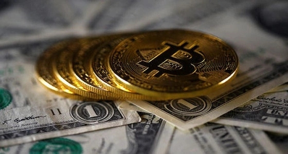 ارتفاع " بتكوين " 10 آلاف دولار رغم تعطيل البورصات