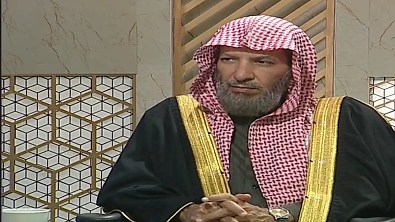 بالفيديو.. حكم وضع خشبة أو علامة على قبر الميت لتمييزه عند زيارته