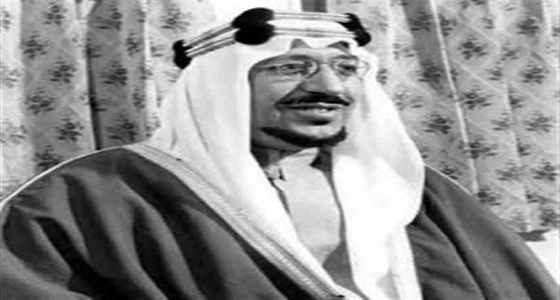 فيديو نادر لزيارة الملك سعود لمصر وصلاته في الأزهر