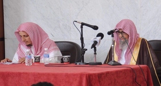 بالصور.. لقاء الشيخ " الفوزان " بمسجد عمرو بن العاص