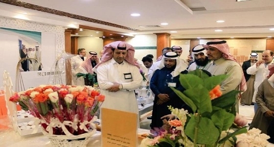 شاهد.. حملة للنساء تفتتح " بلا نساء " تثير موجة من الغضب