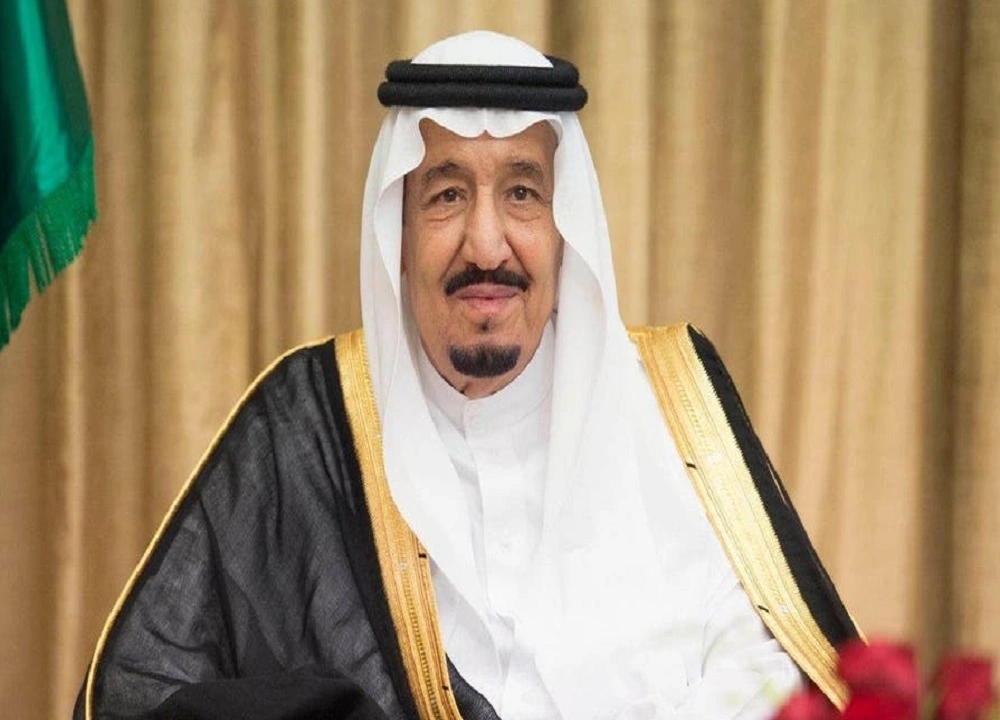 اللواء الطالب يقلد الحييان والعتيبي رتبتيهما الجديدة