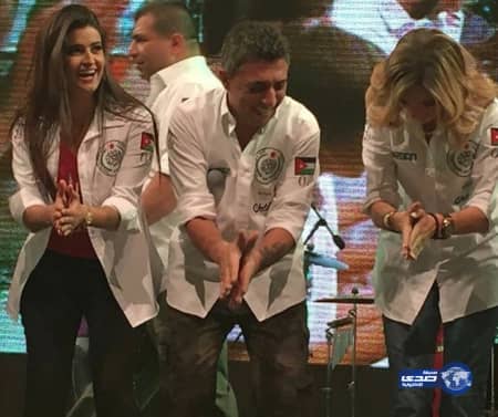 "لوتس" تقدم سيارة رياضية جديدة بتصميم فريد (صور)