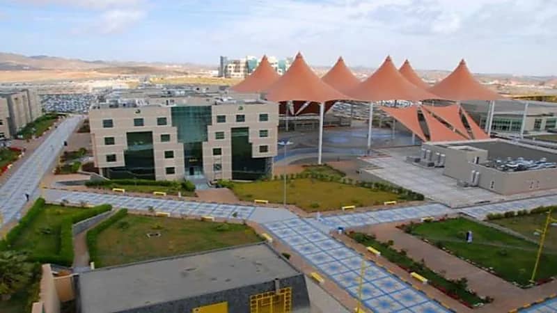 تطور جديد في واقعة وافد صور النساء أثناء ركوبهن معه بالرياض 