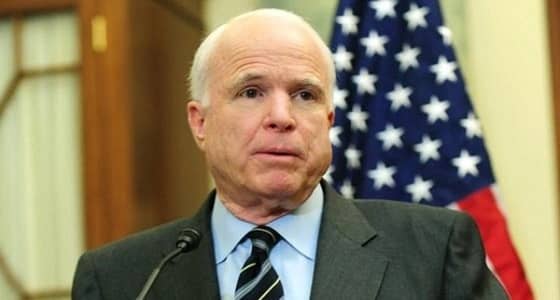 ماكين: الحوثي وإيران لا يهتمون بالسلام.. ويدعو لمحاربتهم