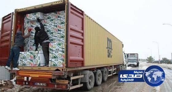 الحملة السعودية تبدأ تسيير القوافل الإغاثية للنازحين من حلب