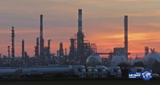 استقرار أسعار النفط مع تراجع مخزونات الخام الأمريكي