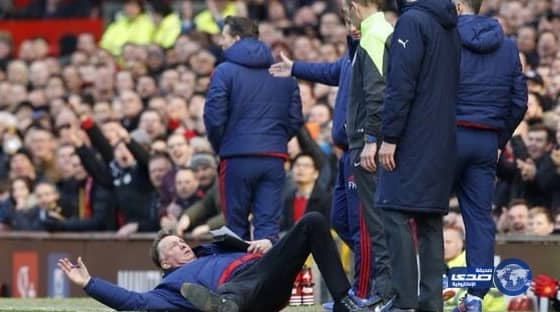 كونتيروس عن تجربته مع  النصر:  الأندية هناك لا تحترم المدرب