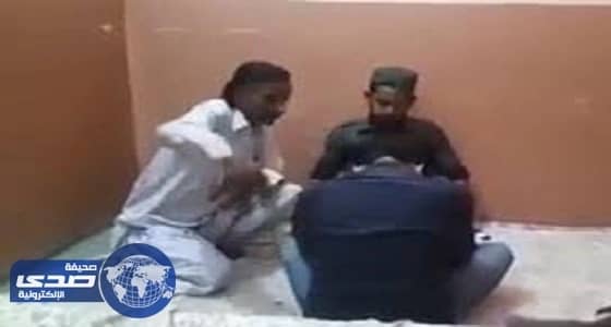 بالفيديو.. نهاية غير متوقعة لجلسة علاج شعبي