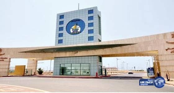 طالبات الترم الصيفي بجامعة جازان يروين لحظات الرعب بعد انهيار سقف مستعار بسبب الأمطار