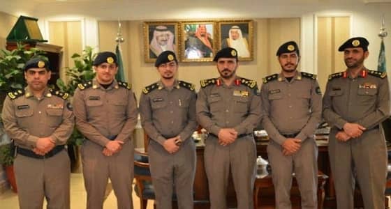مدير الدفاع المدني بتبوك يقلد عددا من الضباط رتبهم الجديدة