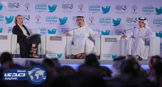 بالصور.. «مغردون» يشخص واقع الفكر المتطرف إلكترونيا ويبارك إطلاق «اعتدال»