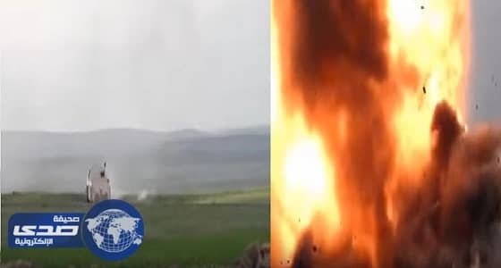 بالفيديو.. فتاة حسناء تثير ضجة عبر مواقع التواصل برقصة مثيرة