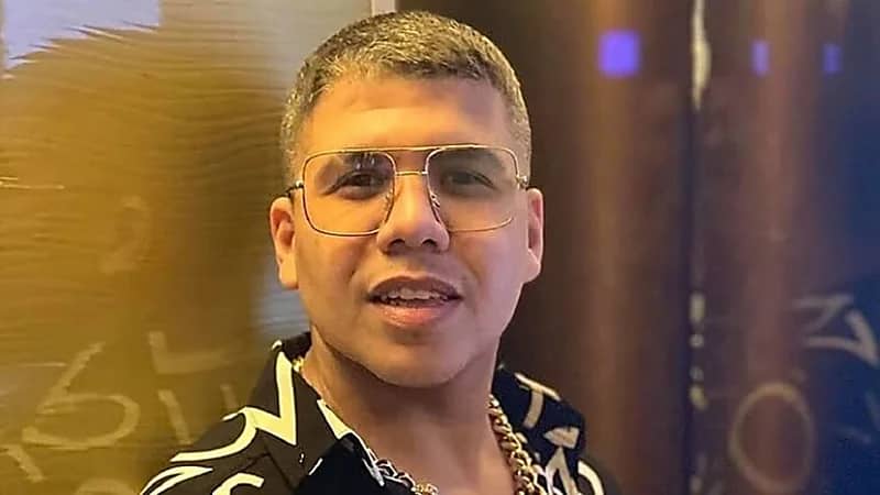 عمر كمال يتعرض لإصابة بالغة في وجهه 