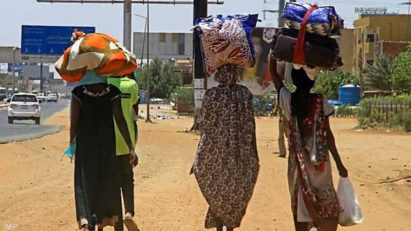 رسالة مؤلمة لسودانية تركت بيتها: هنا لا ذهب أو كاش بل ذكريات