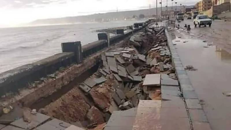 هبوط أرضي جديد يثير الذعر في مصر