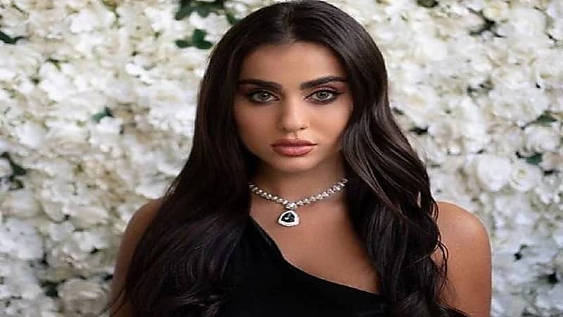 شاهد.. الدكتورة يومي ترد على شاب عرض عليها مليوني ريال وسيارة فارهة للزواج منه