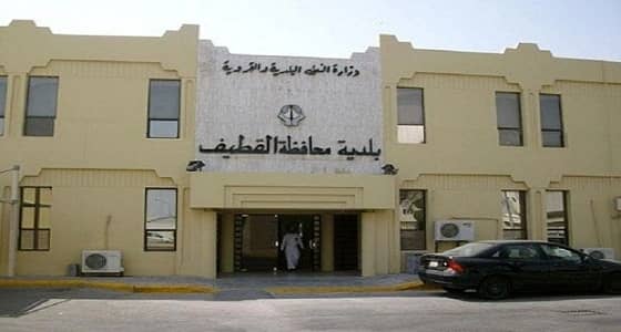 بلدية القطيف تصادر 4000 كيلو من اللحوم الفاسدة