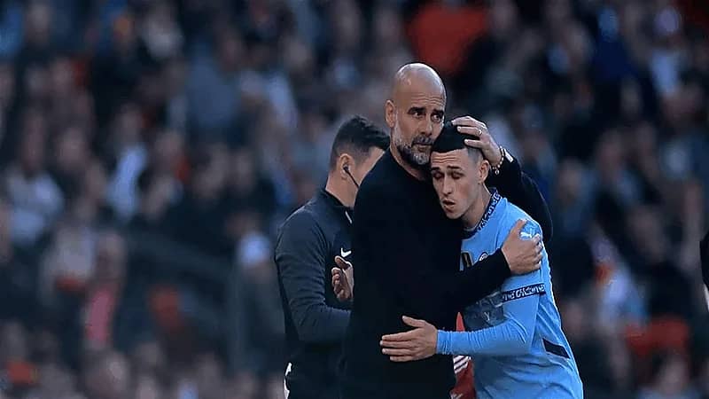 جدة فودين ترد على جماهير يونايتد بعد الإساءات لوالدته: تصرف مقزز ومؤلم