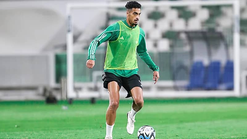 الأسمري يعوض غياب كيسيه أمام الاتفاق