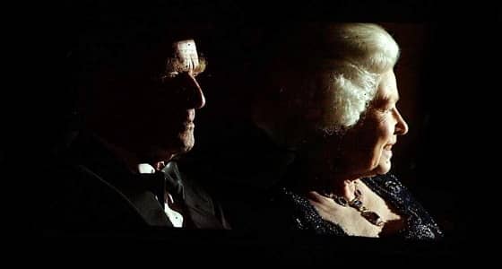 الملكة إليزابيث وزوجها يحتفلان بزواجهما السبعين