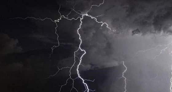 غدًا.. سحب رعدية على 8 مناطق بالمملكة