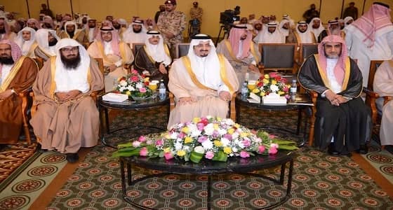 بالصور.. أمير عسير يرعى حفل تكريم الدعاة المتميزين بالمنطقة