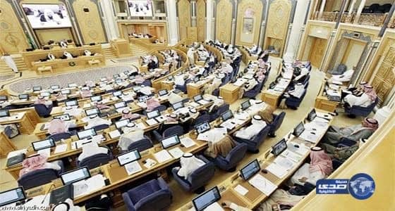 مُسن يتفاجئ بحدث غير متوقع أثناء مشاهدته فيلم "جيمس بوند"