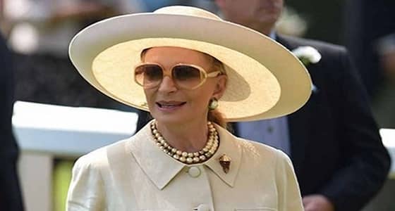 " بروش " ملكي متهم بالعنصرية في بريطانيا