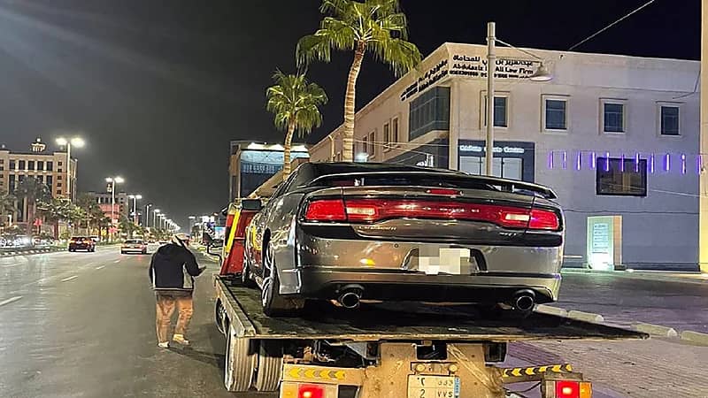 ضبط مفحط الخبر وإحالته للهيئة المرورية لتطبيق العقوبة