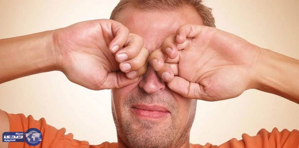 بالصور..كفيف يتمكن من الرؤية للمرة الأولى منذ 20 عاماً بواسطة " عين إلكترونية "