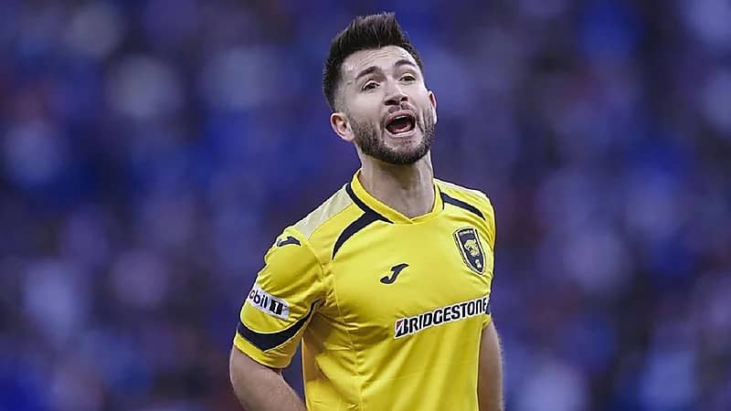 لاعب الإتحاد السابق ‏فيلانويفا يعلن اعتزاله كرة القدم