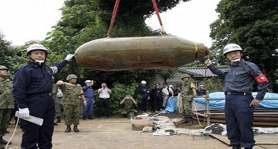 تزن 50 كيلو.. تفكيك قنبلة من الحرب العالمية الثانية باليابان