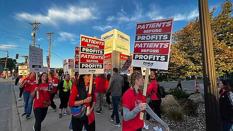 أمريكا تشهد أكبر إضراب لممرضي القطاع الخاص في تاريخها