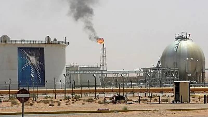 انخفاض صادرات النفط 37.7%