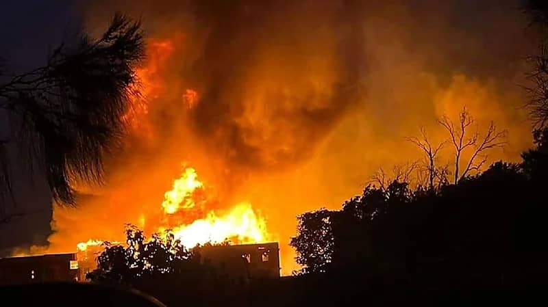 حريق هائل في أستوديوهات شركة سينمائية مصرية