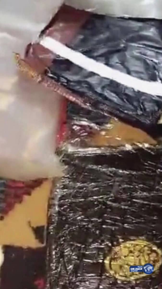 مصادرة كميات من المواد الغذائية غير الصالحة بالشرائع