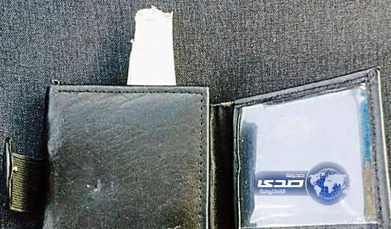 إبطال سحر داخل محفظة في مطار المدينة