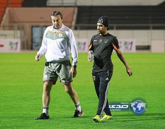 عطيف يدعم الشباب أمام النصر