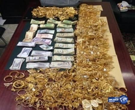 الإطاحة بـ 4 يمنيين نقبوا جدار معرض مجوهرات بمكة واستولوا على أطقم بـ 4,5 مليون 