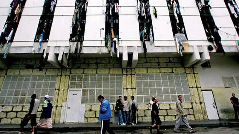 ليست الأولى..فرار 18 نزيلا من أحد سجون لبنان