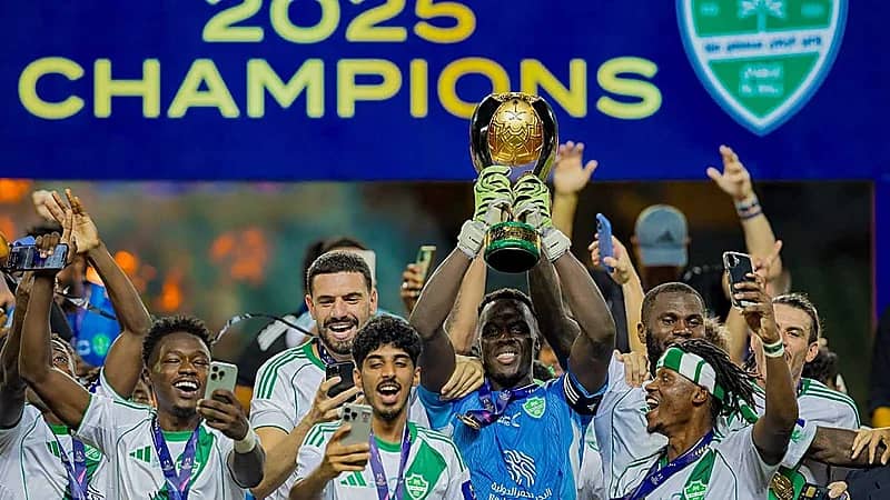 ميندي بعد التتويج: أشعر بالفخر مع الأهلي