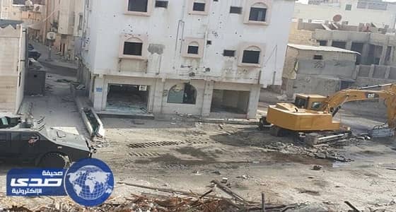 محافظ القطيف يكشف حقيقة مزاعم إجبار الأهالي على ترك مساكنهم بحي المسورة