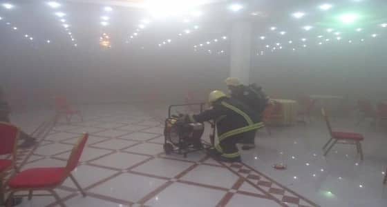 بالصور.. إصابة شخصين في حريق غرفة بقاعة أفراح بحفر الباطن