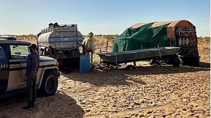 ضبط مقيم لمخالفته رعي 20 متن من الإبل في مناطق محظورة الرعي بمحمية الإمام تركي